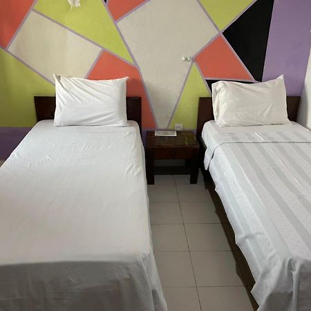 Hotel Ndaary Khassoum Sarl Ziguinchor Exteriör bild